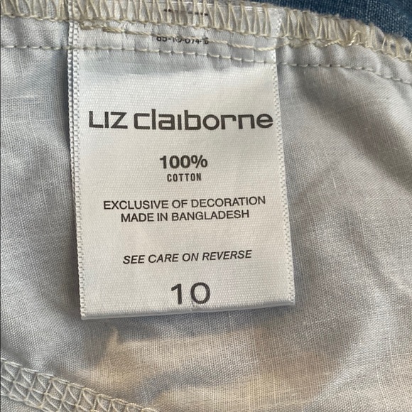 Liz Claiborne Blue Embroidered Women's Shorts - Picture 6 of 6
